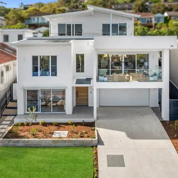 BRAND-NEW WATTLE COURT HOME