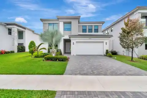 Immaculate Home in Gated Lotus Boca