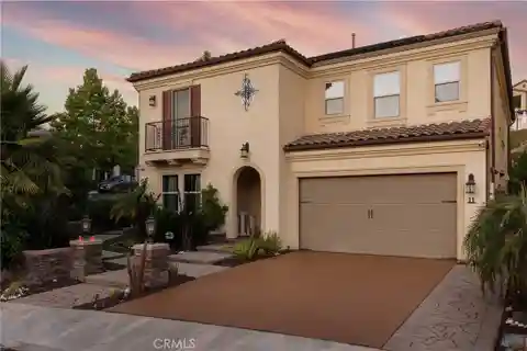 Spacious Open-Plan Home on a Corner Lot