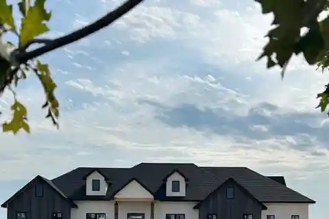 Sophisticated Style on Expansive Scenic Lot