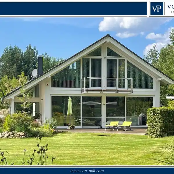 MODERN ARCHITECT-DESIGNED VILLA