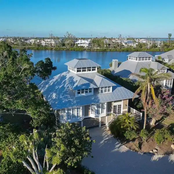 WATERFRONT SEAWATCH RESIDENCE IN BOCA GRANDE