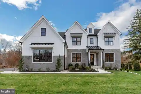 Designer Craftsmanship Meets Prime Blue Bell Location