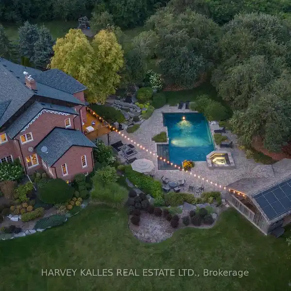 OVER 15 ACRES OF RESORT-STYLE LIVING
