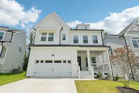 Thoughtfully Designed Home on a Quiet Cul-de-sac