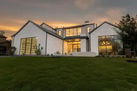 Stunning New Construction in the Heart of Lakewood
