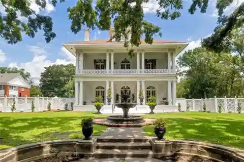 Circa 1911 Masterpiece