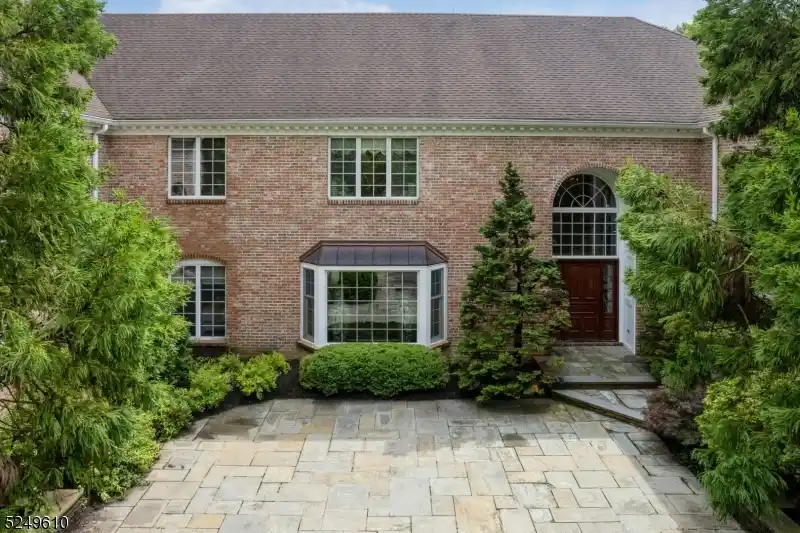 Elegant Georgian Colonial Estate on Nearly Six Private Acres