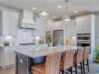 RECENTLY UPDATED CHESAPEAKE VILLA