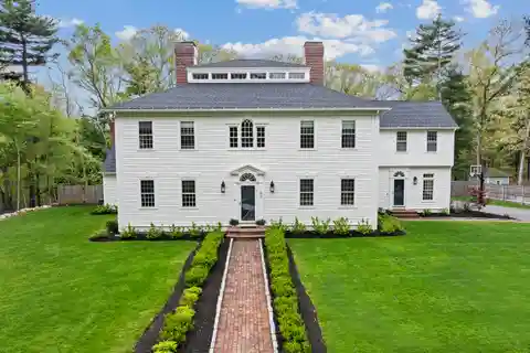 Exceptional Home at the End of a Serene Cul-De-Sac