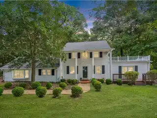 Private 11-acre Waterfront Retreat on the Warwick River