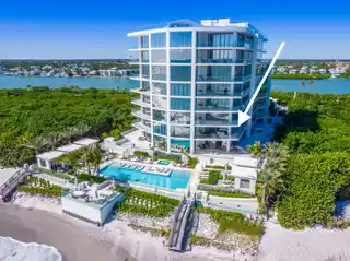 Unrivaled Oceanfront Sophistication