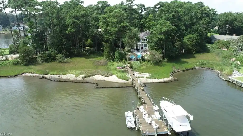 Unique Linkhorn Bay Property
