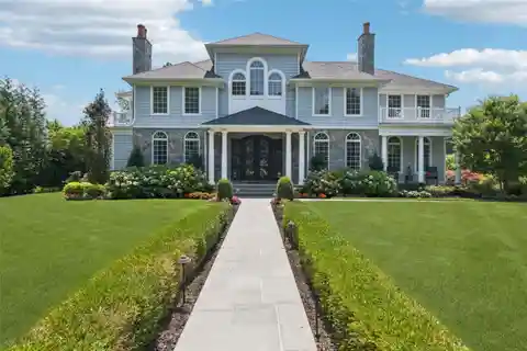 Completely Renovated Gem in the Central Garden City