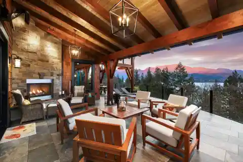 Stunning Retreat with Ocean Views