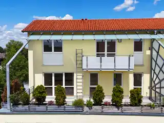 Well-Kept Maisonette with Elevator