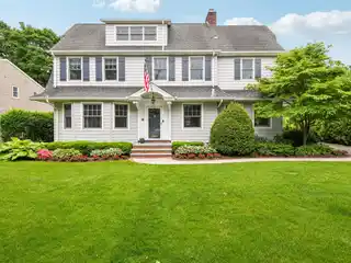 Immaculate and Inviting Colonial