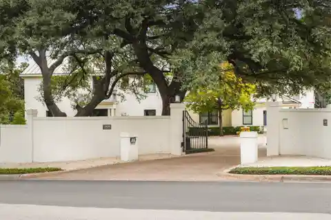 Remarkable 1939 Residence in Old Enfield