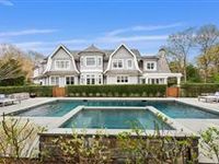 GRAND ESTATE OF HAMPTONS TRADITIONAL STYLE