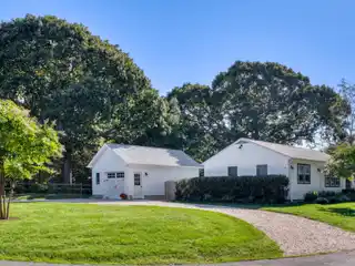 Chic Beach House for Lease