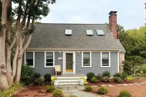 Restored Cape Cod Home in Meadowview Heights