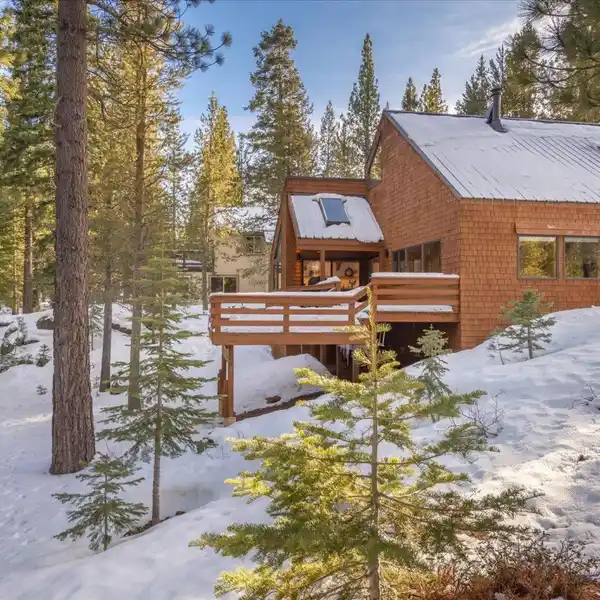 COMPREHENSIVELY REMODELED RETREAT