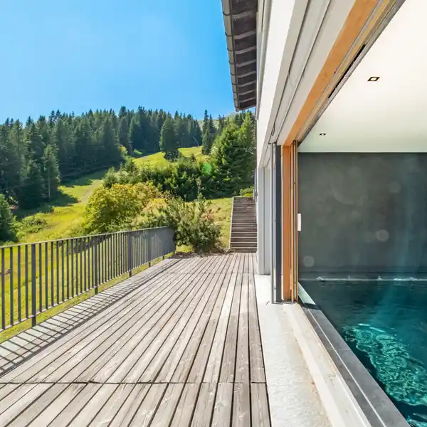 MOUNTAIN RESIDENCE OF DISTINCTION IN A PRIME LOCATION IN VALBELLA