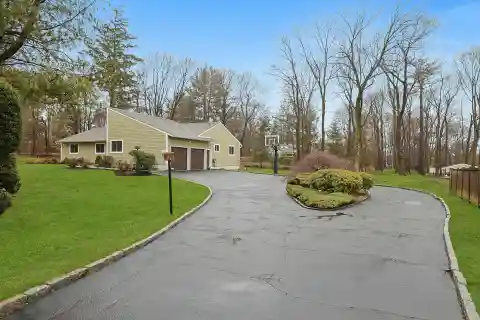 Beautifully Maintained Ranch Home