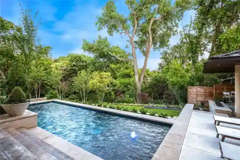 Elegance and Modern Convenience in a Quiet Estate Location