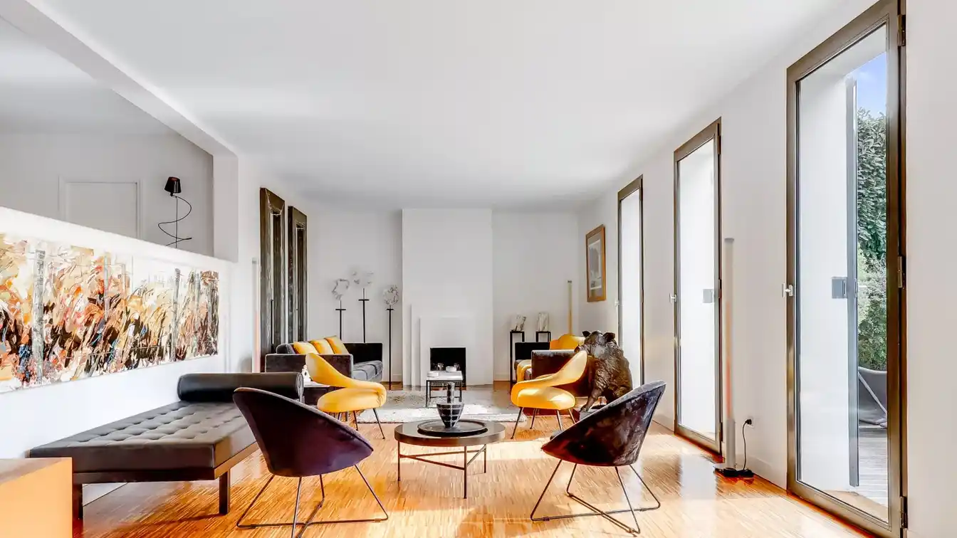 Spacious Home in a Peaceful Setting