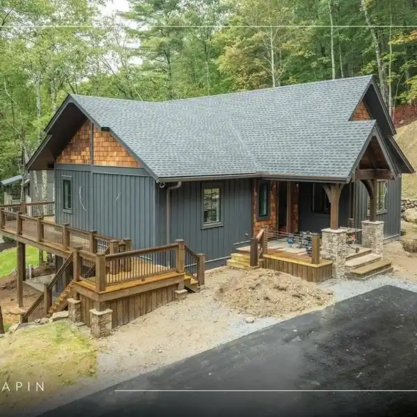 NEW CONSTRUCTION HOME IN POPULAR CHINQUAPIN