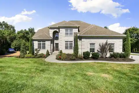 Newly Renovated Beauty