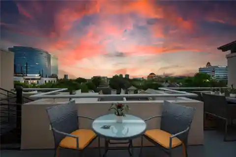 Spacious Meticulously Designed Townhome