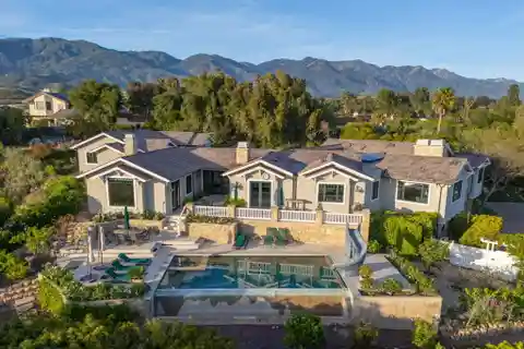 Modern Craftsman-Inspired Retreat with Amazing Views