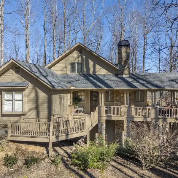 LOVELY HOME IN THE DESIRABLE CHAMPION HILLS COMMUNITY