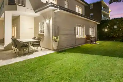 Beautifully Reimagined North-Facing Garden Apartment