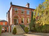 HANDSOME CIRCA 1830 VICTORIAN RESIDENCE