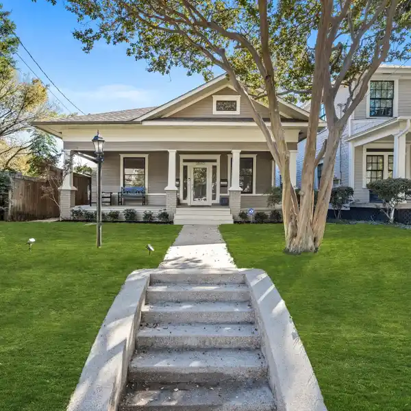 RENOVATED CRAFTSMAN WITH LOFT & FLEXIBLE SPACES