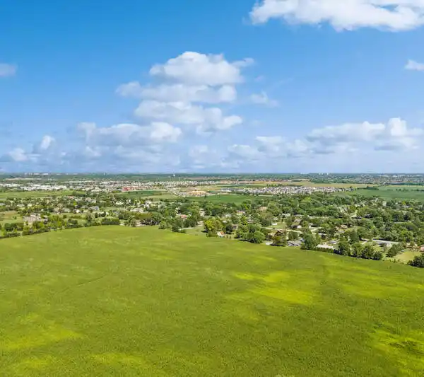 PRIME AND VERSATILE 80-ACRE PROPERTY