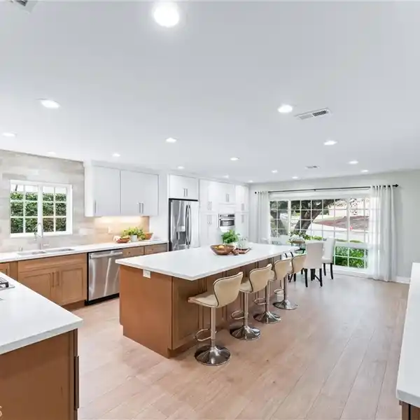 BEAUTIFULLY REMODELED HOME IN MEREDITH ACRES
