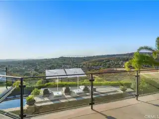 Spectacular View Estate in North Pointe