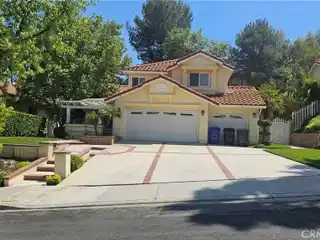 Modern Living Combined with Comfortable Suburban Charm