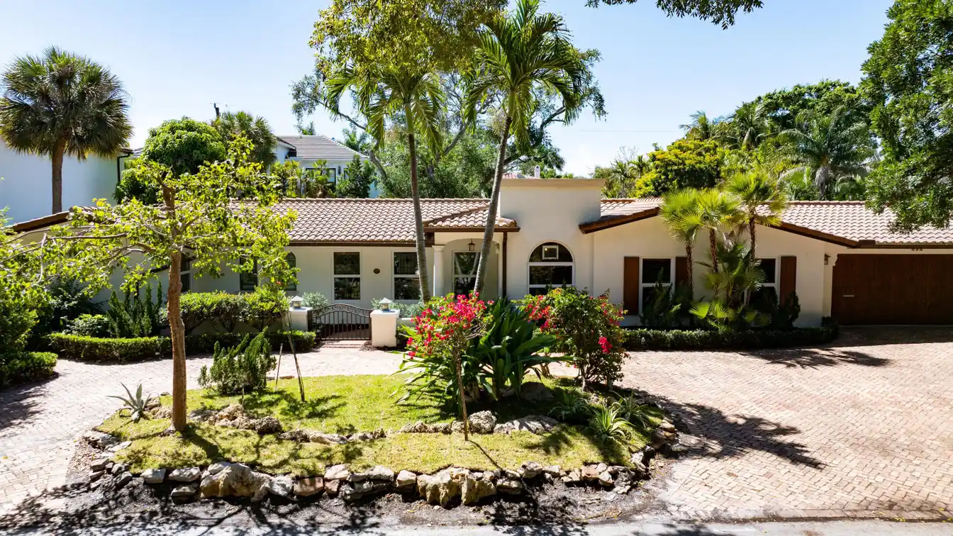 Prime Property in Old Floresta