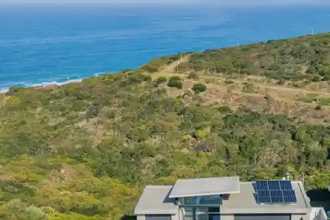 Off-Grid Luxury Living with Sea Views