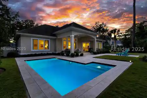 Refined Coastal Living in Port Royal