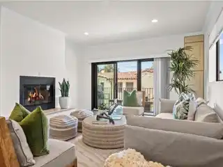 Remodeled End Unit in Coveted Lunada Bay