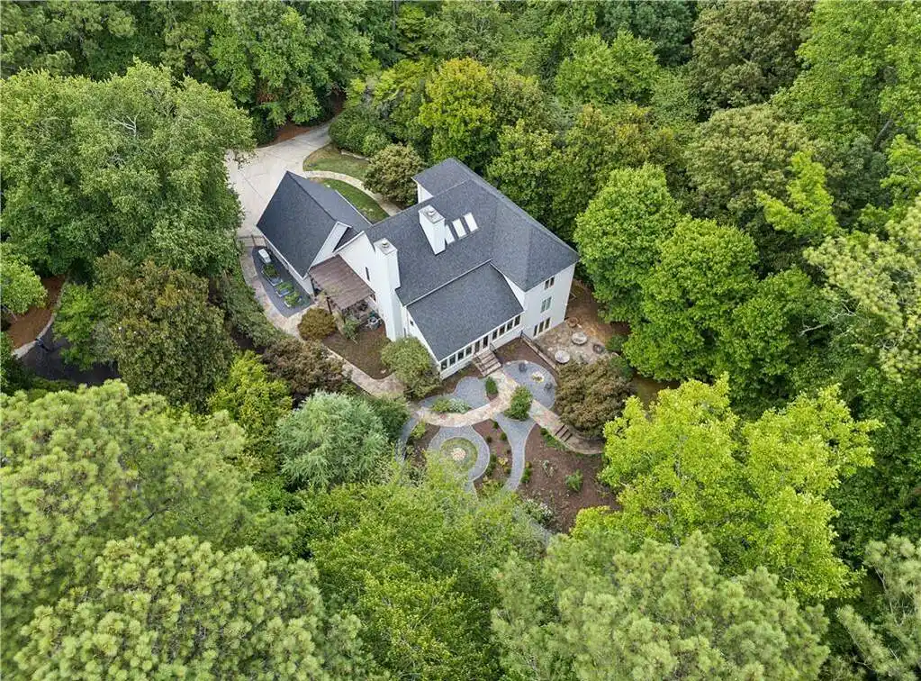 Luxury Living Meets Tranquility