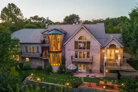 Slice of Texas Hill Country in the Heart of Lakewood