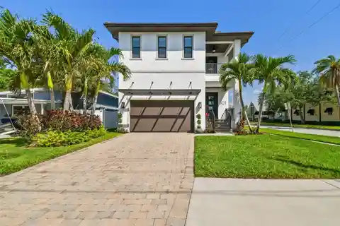 Exceptional Custom Home in Davis Islands