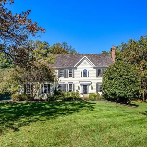 GRAND ESTATE WITH TIMELESS ARCHITECTURAL ELEGANCE